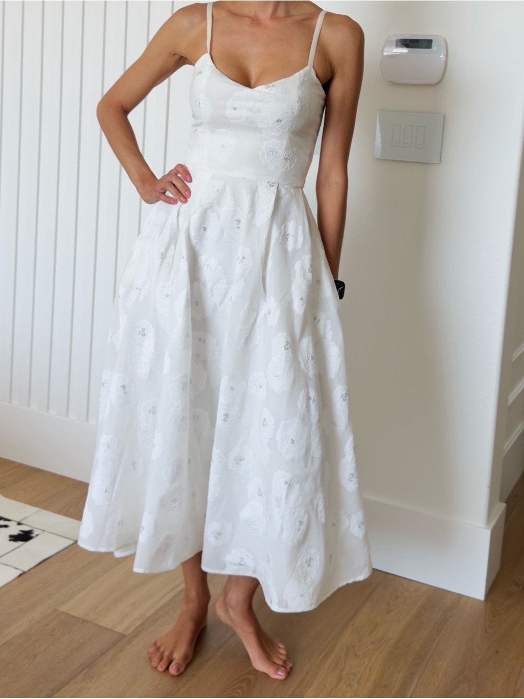 Elegant Jacquard White Floral Midi Dress With Adjustable Straps — image 8 of 8